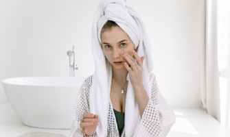 العناية اليومية المتكاملة بالبشرة الجافة