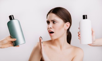 8 أسباب صحية تجعلكِ تستبدلي شامبو السلفات بشامبو خالي من السلفات