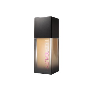 Huda Beauty Fauxfilter Foundation Chal 210B Huda Beauty Fauxfilter Foundation Chal 210B
