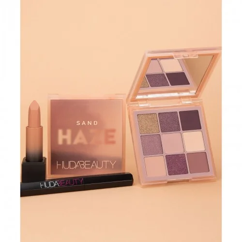 Huda Beauty Haze Obsessions Eyeshadow Palette Sand Huda Beauty Haze Obsessions Eyeshadow Palette Sand