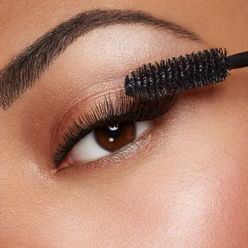 Kiko Luxurious Lashed Maxi Volume Brush Mascara Kiko Luxurious Lashed Maxi Volume Brush Mascara