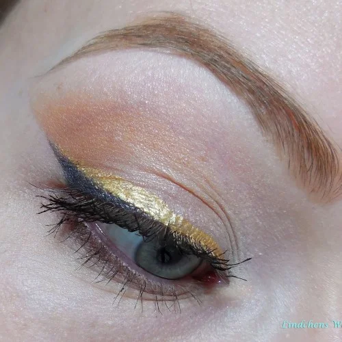 Kiko Holiday Gems Lasting Duo Eye Pencil 03 Kiko Holiday Gems Lasting Duo Eye Pencil 03