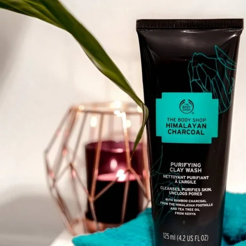 The Body Shop Himalayan Charcoal Purifying Clay Wash 125Ml The Body Shop Himalayan Charcoal Purifying Clay Wash 125Ml