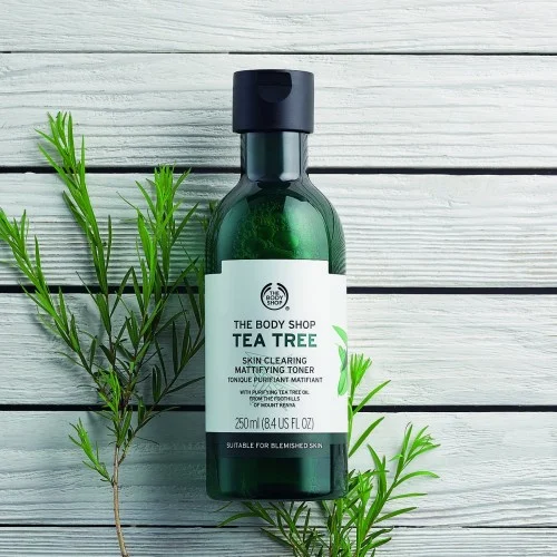 The Body Shop Tea Tree Skin Clearing Mattifying Toner 250 Ml The Body Shop Tea Tree Skin Clearing Mattifying Toner 250 Ml